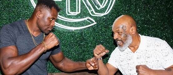 Mike Tyson vs. Jones Junior