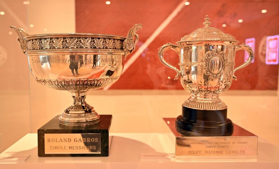 Roland Garros (French Open) - trofej za víťazstvom v mužskej a ženskej dvojhre - Zdroj Mustafa Yalcin / Anadolu Agency/ABACAPRESS.COM, Profimedia