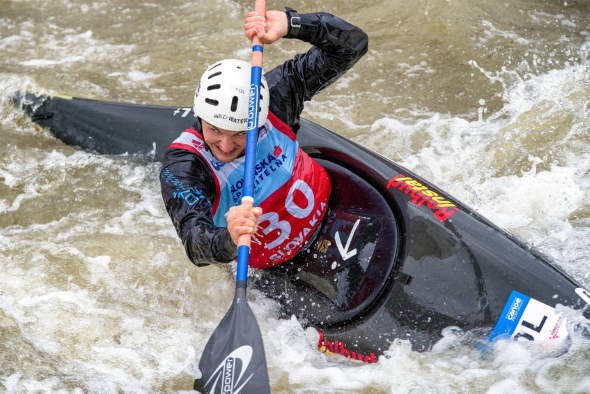 Vodný slalom na divokej vode