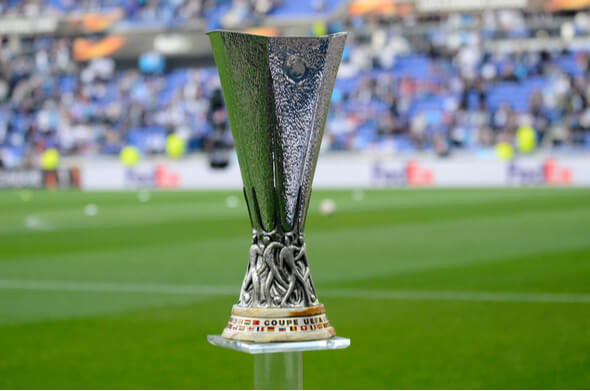 UEFA, futbalová Európska liga, pohár pre víťaza súťaže - Foto Shutterstock.com/Cosmin Iftode