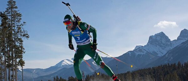 Dominik Windisch (Taliansko) na trati v Canmore 2019