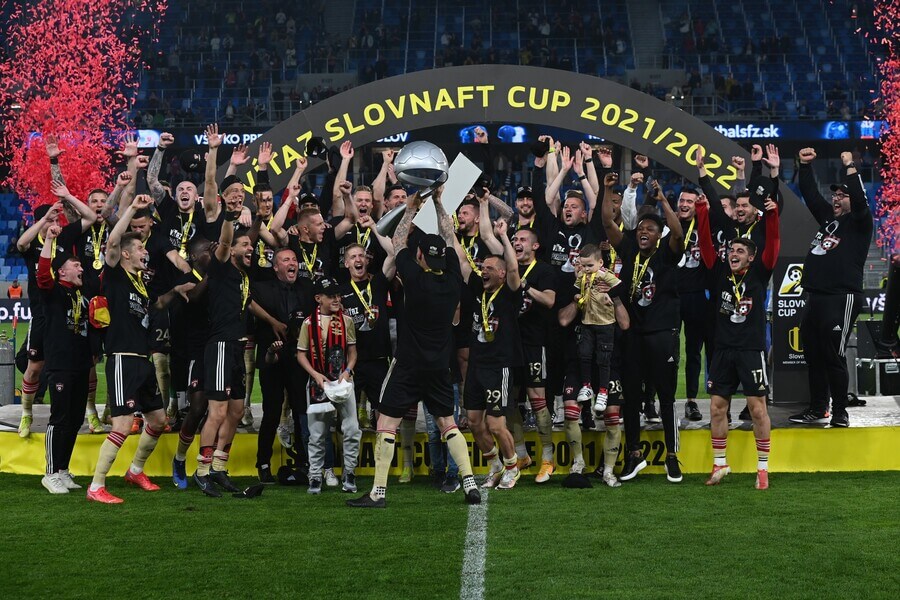 Spartak Trnava, víťaz futbalového Slovnaft Cupu v sezóne 2021/22 - Zdroj Profimedia