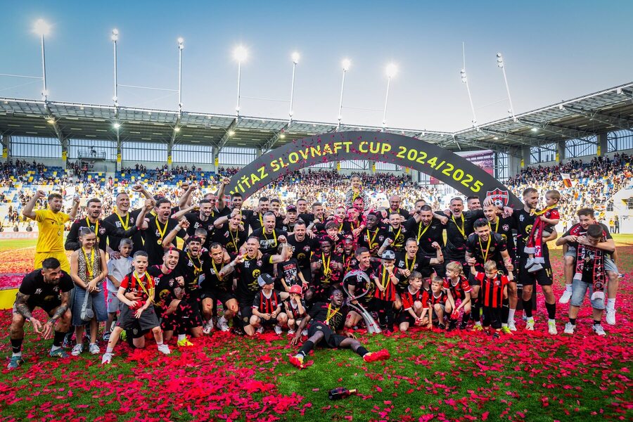 Spartak Trnava oslavuje triumf v pohári