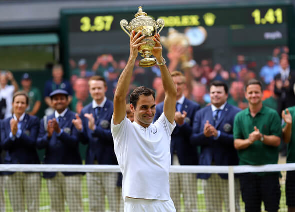 Tenis, Roger Federer, víťaz tenisového grandslamu Wimbledon 2017 - Zdroj ČTK, PA, Gareth Fuller