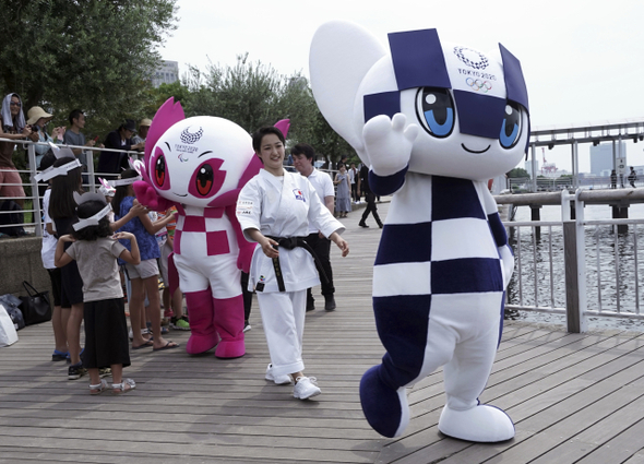 Letné olympijské hry Tokio 2020, maskoti - ČTK, AP, Eugene Hoshiko