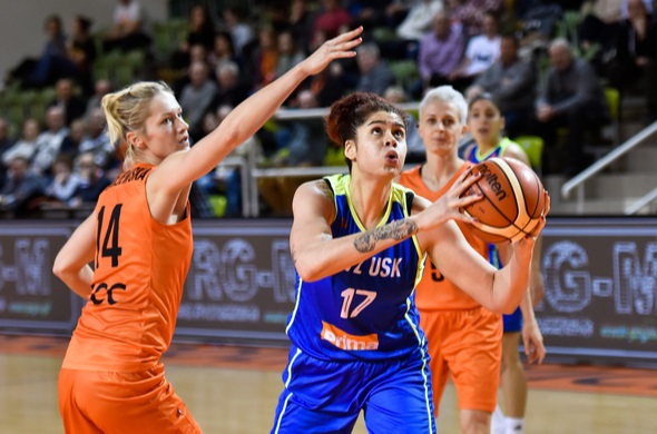 Basketbal Euroliga ženy - Amanda Zahui z USK Praha - Zdroj Dziurek, Shutterstock.com