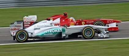 Formula 1 - tesný súboj