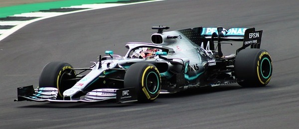 Mercedes, č. 44, Lewis Hamilton - Zdroj Pixabay.com