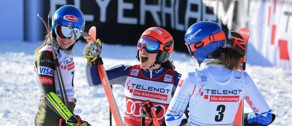 Alpské lyžovanie - Shiffrin, Bassino, Vlhová, - Zdroj LiveMedia, Shutterstock.com