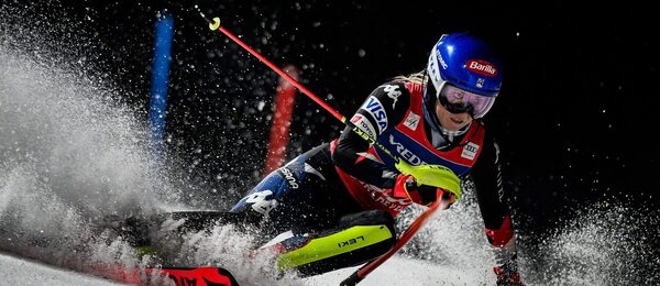 Mikaela Shiffrin (USA) počas slalomu v Courchevel (JEFF PACHOUD / AFP / AFP / Profimedia)