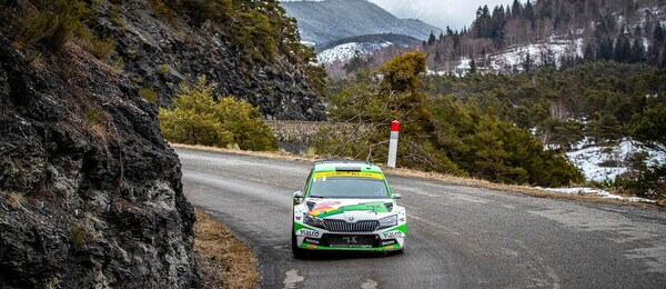 Škoda Fabia EVO (RC2 Rally2) na Rally Monte Carlo 2021 - Zdroj GrÃ©gory Lenormand / DPPI, Profimedia