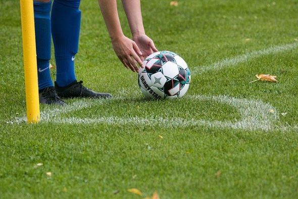Futbal, rohový kop - Zdroj Pixabay.com