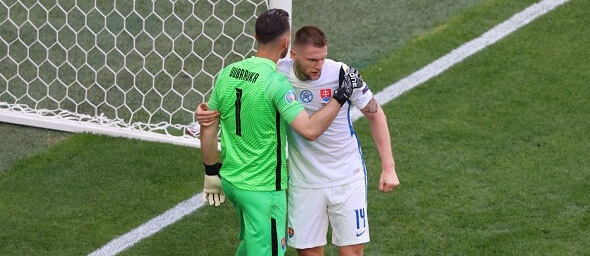 Martin Dúbravka a Milan Škriniar (Slovensko)