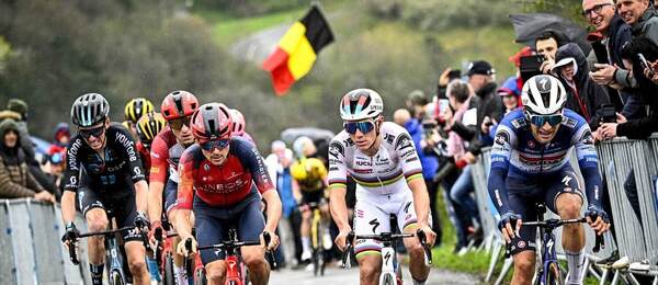 Tom Pidcock (Ineos Grenadiers), Remco Evenepoel (Soudal Quick-Step), Ilan Van Wilder (Soudal Quick-Step)