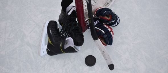 Hokej, vybavenie - Zdroj Mariah Hawines, Unsplash.com