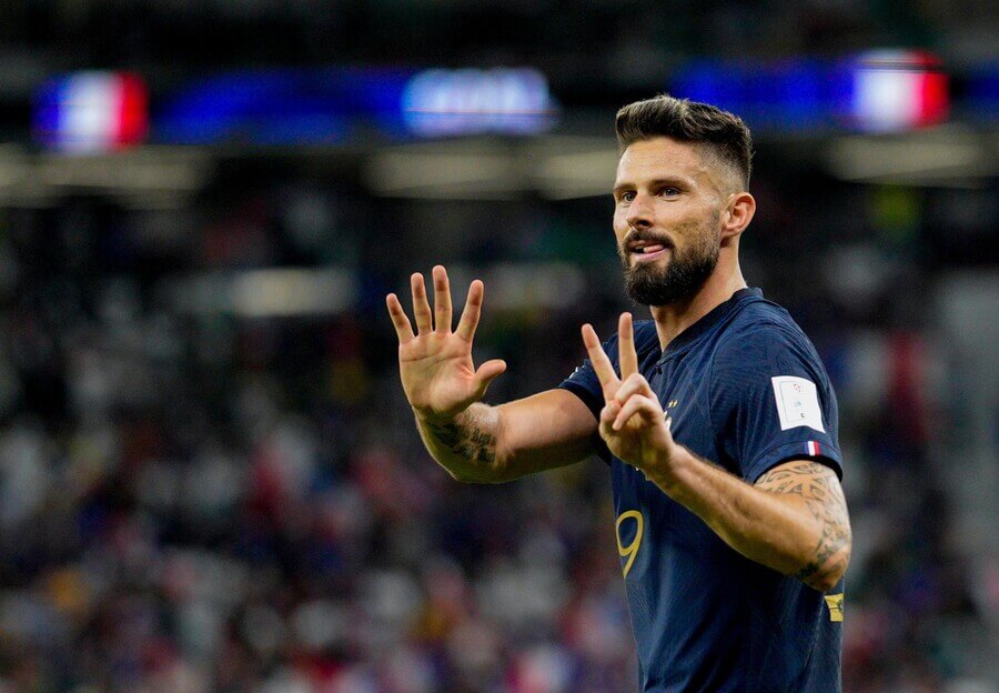 V zápase proti Poľsku na MS 2022 strelil Olivier Giroud svoj 52. reprezentačný gól a stal sa historicky najlepším strelcom Francúzska - Zdroj Profimedia