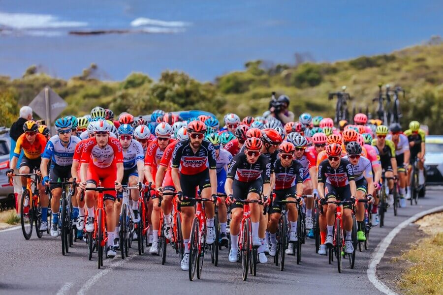 Pelotón na Great Ocean Road Race 2020 - Zdroj Profimedia