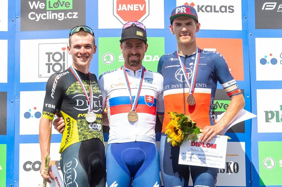 Z ľava Lukáš Kubiš, Peter Sagan a Matúš Štoček, spoločné majstrovstvá Slovenska a Česka 2022 - Zdroj Profimedia