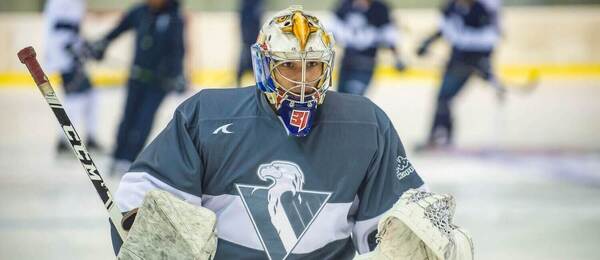Na snímke brankár HC Slovan Bratislava Šichabutdin Gadžiev - Zdroj Profimedia