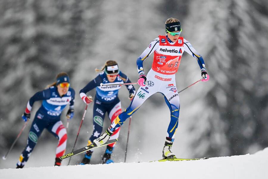 Rossie Brennan, Jessica Diggins, Frida Karlsson, bežecké lyžovanie