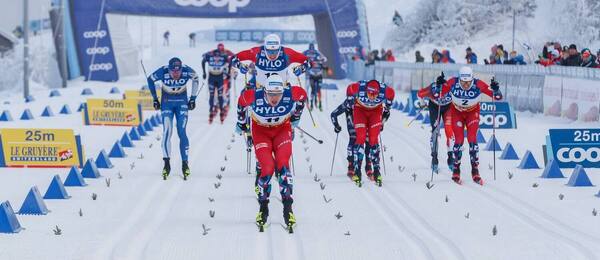 Nór Erik Valnes na čele pretekov v bežeckom lyžovaní