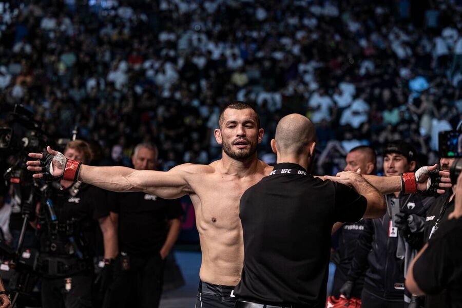 Makhmud Muradov (UFC)