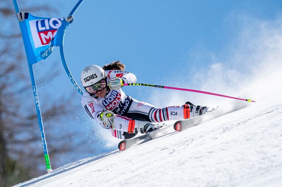 Tiffany Gauthier (Francúzsko) na trati vo Val di Fassa