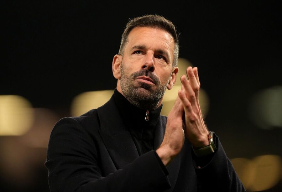 Ruud van Nistelrooy si rýchlo získal sympatie fanúšikov Man United.
