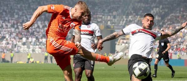 Momentka z finále Slovnaft Cupu 2023/2024 medzi MFK Ružomberok a FC Spartak Trnava.