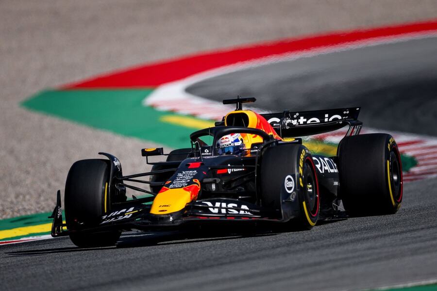Max Verstappen počas tréningu v Barcelone.