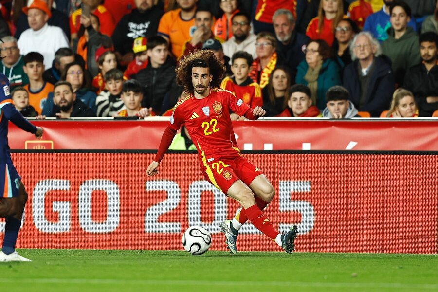 Marc Cucurella hrajúci za Španielsko