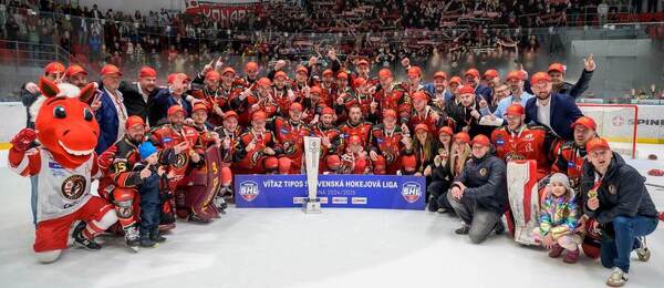 HC Prešov po postupe do Tipsport ligy.