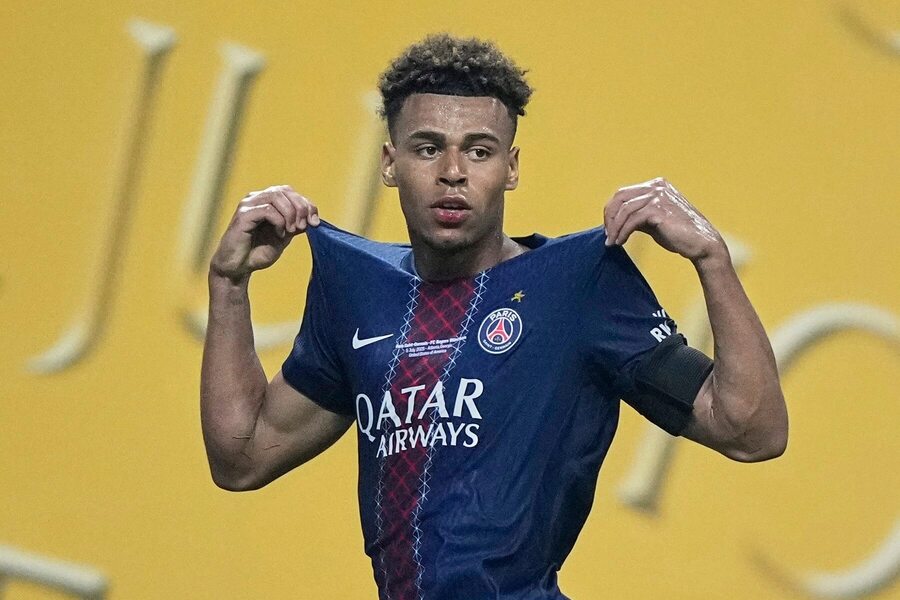 Hráč PSG Désiré Doué je jednou zo súčasných hviezd svetového futbalu.