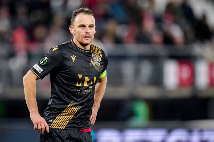Bosniacky útočník Nemanja Bilbija v drese HŠK Zrinjski Mostar.