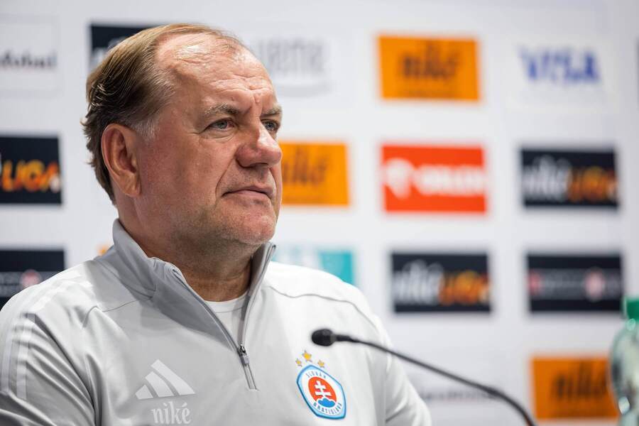Tréner Vladimír Weiss starší.