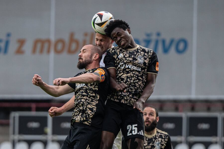 Sledujte futbalový zápas Dukla Banská Bystrica vs. Slávia TU Košice