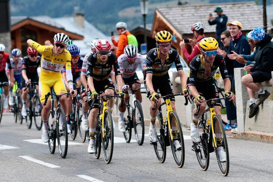 Simon Yates, Sepp Kuss, Jonas Vingegaard a Tadej Pogačar (18. etapa Tour de France 2025)