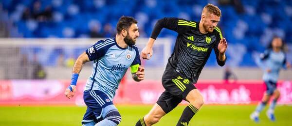Tigran Barseghyan (Slovan) a Matej Hrádecký (Skalica)