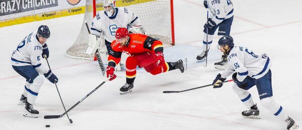 Pardubice vs. Slovan (7:1).