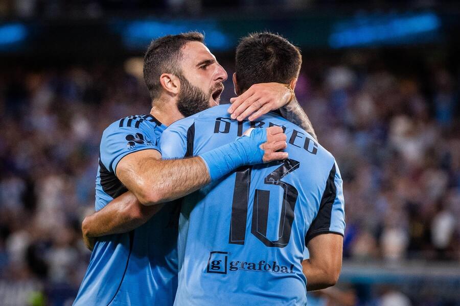 Opory Slovana Tigran Barseghyan (vľavo) a David Strelec: budú sa belasí tešiť z postupu do play-off o ligovú fázu Ligy majstrov 2025/2026?