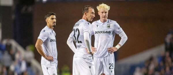 Matej Valenta (32) a Tom Sloncik (29) z Viktorie Plzeň počas prvého zápasu tretieho kvalifikačného kola Ligy majstrov UEFA 