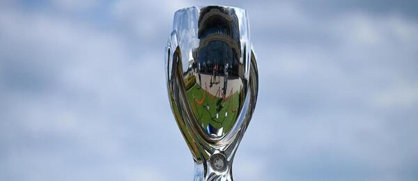 Superpohár UEFA, trofej