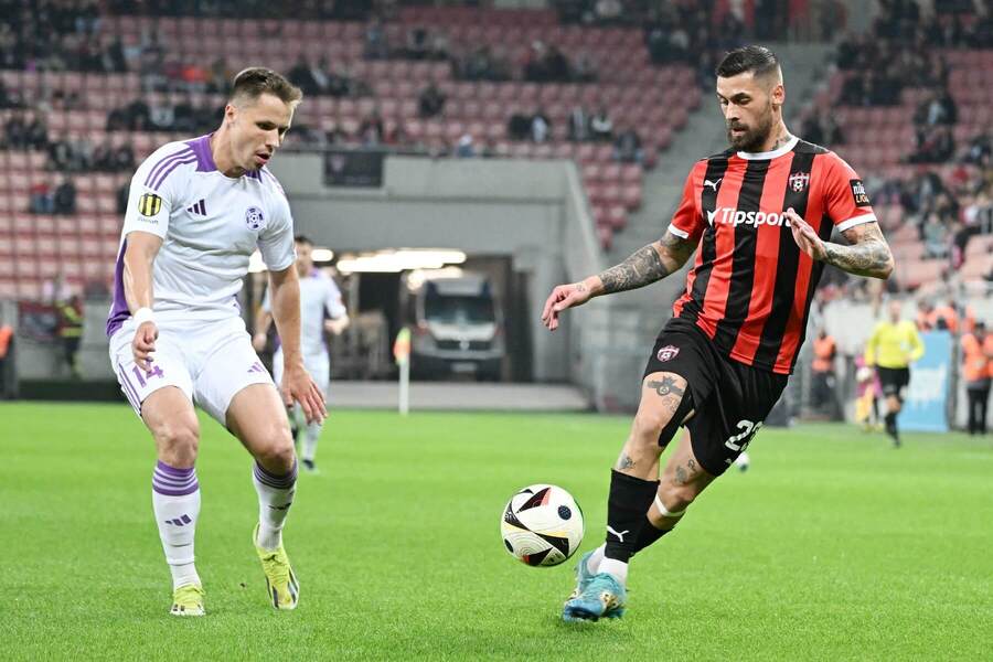Vľavo Tobiáš Diviš, vpravo Erik Daniel
