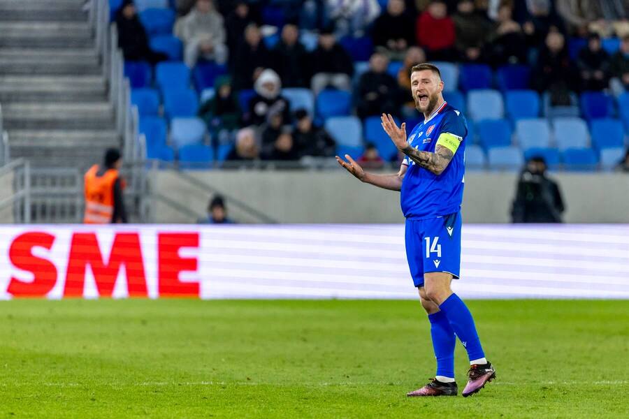 Milan Škriniar v zápase slovenskej reprezentácie proti Slovinsku