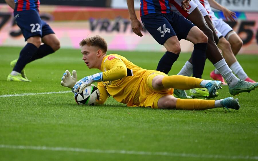 Gregor Tóth, brankár tímu ViOn Zlaté Moravce
