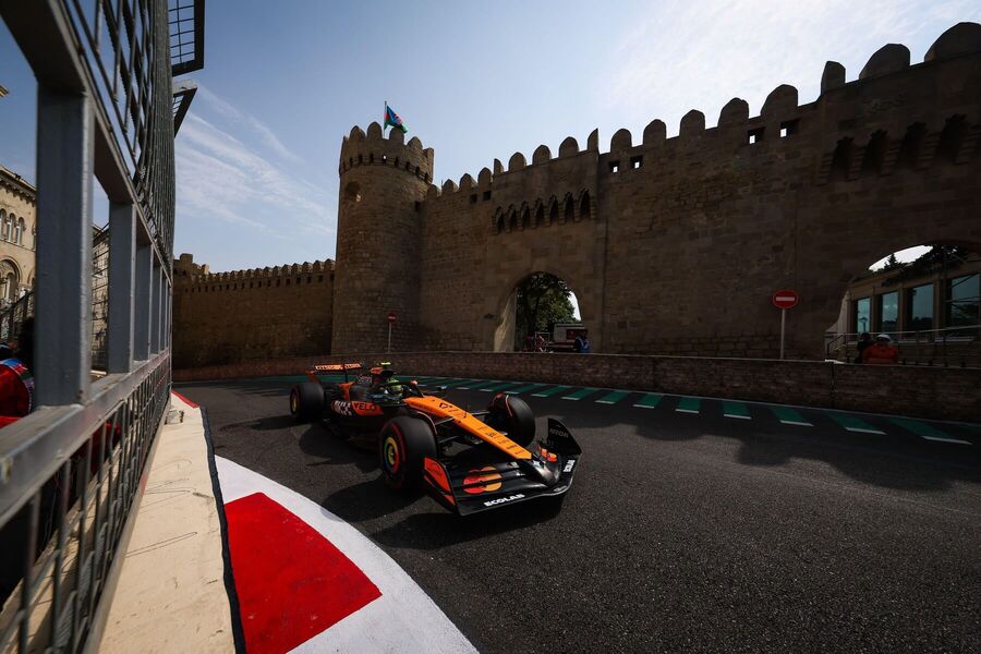 Lando Norris na VC v Baku 2025
