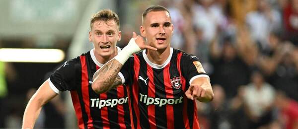 Futbalisti FC Spartak Trnava, zľava Patrick Karhan a Timotej Kudlička.