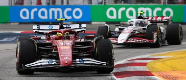 Lewis Hamilton na VC Singapuru