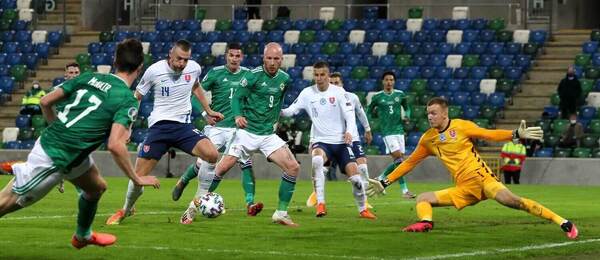 Momentka zo zápasu Severné Írsko vs. Slovensko z roku 2020 (finále play-off o postup na EURO)