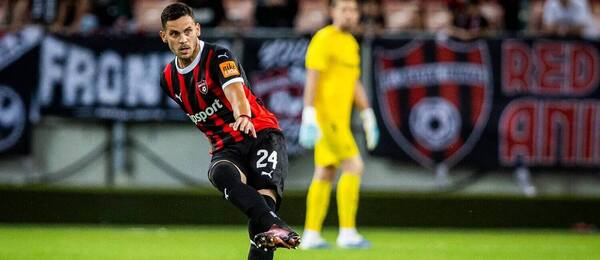 Bude mať dnes trnavský obranca Kristián Koštrna a jeho spoluhráči v ligovej dohrávke 4. kola proti Košiciam radosť z konečného výsledku?